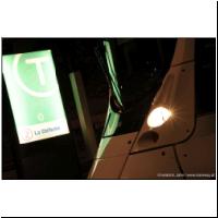 Paris T2 Citadis 2011-07-22 02.jpg